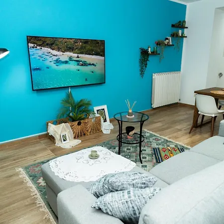 Dimora Montessori - Centro Storico Apartament *