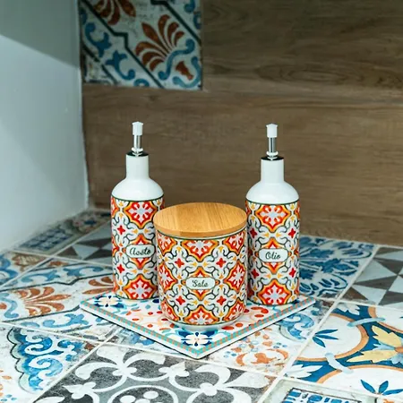 Dimora Montessori - Centro Storico Apartament